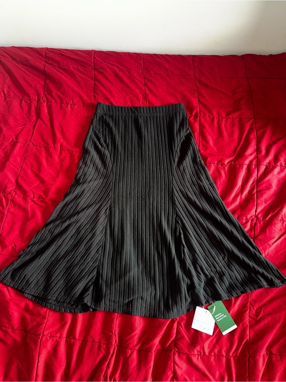 HALARA Black Ribbed Maxi Skirt large BNWT